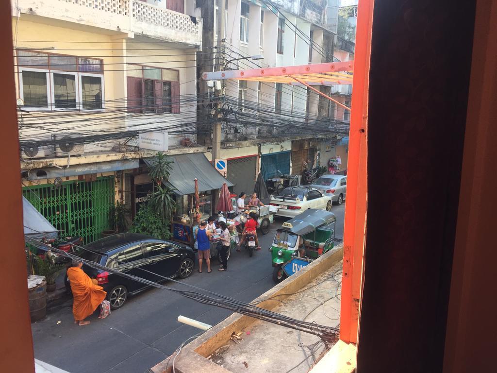 Big Orange Localstay At Siam Бангкок Экстерьер фото